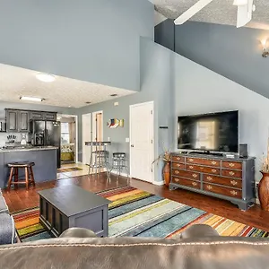 Willows Beach Retreat By Book That Condo Holiday home